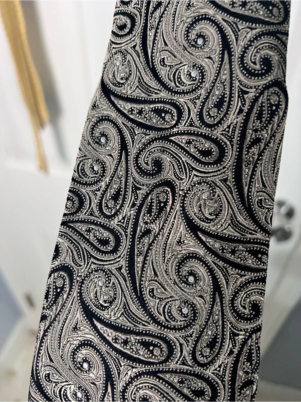 Chaps Silver and Black Paisley Silk Tie